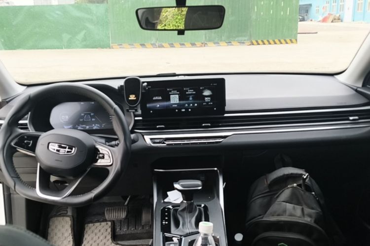 GEELY Emgrand 2023 car image #10