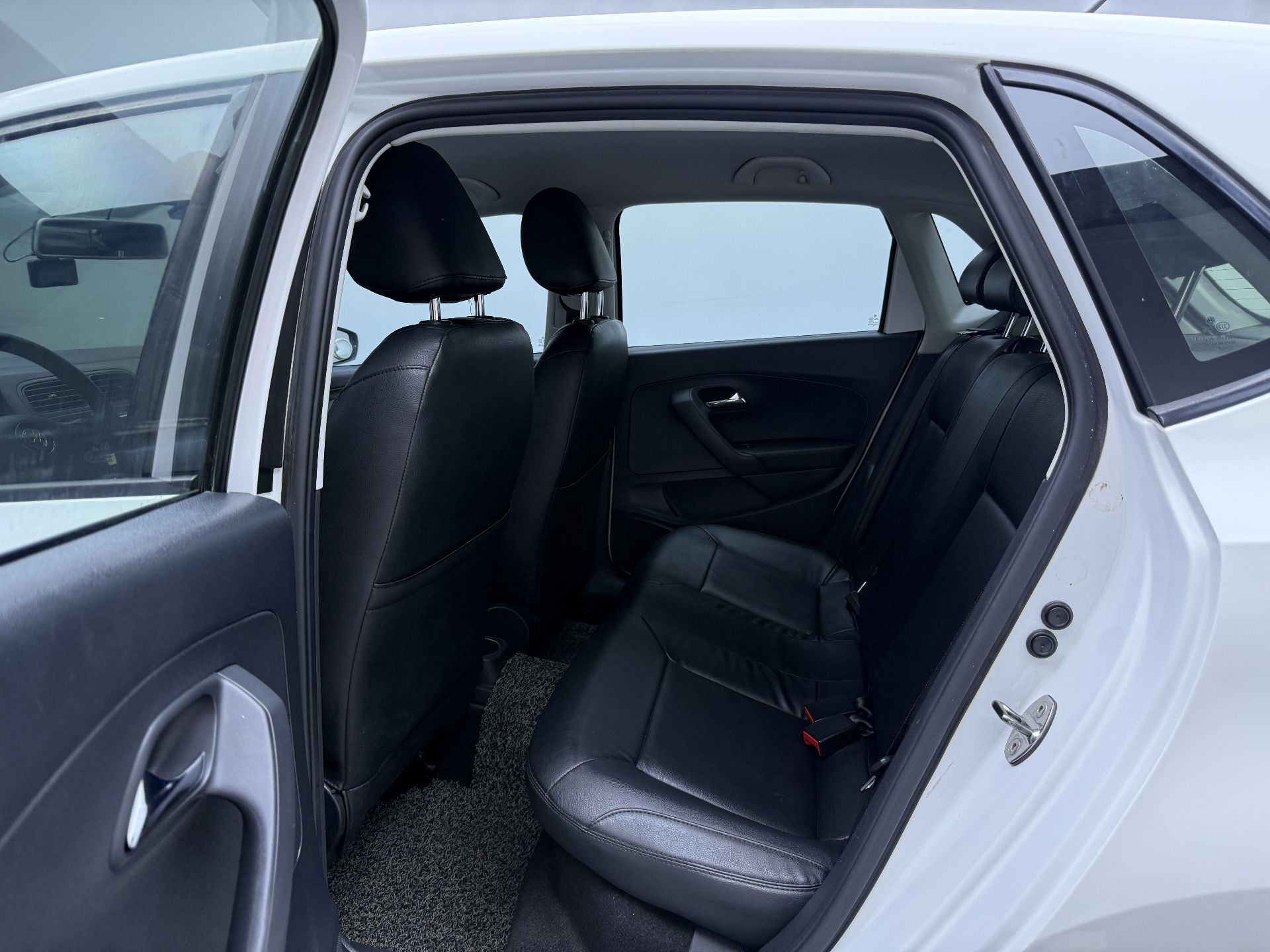 Volkswagen Polo 2019 car image #7
