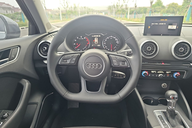 Audi A3 2018 #17 Audi A3 2018 car image #17