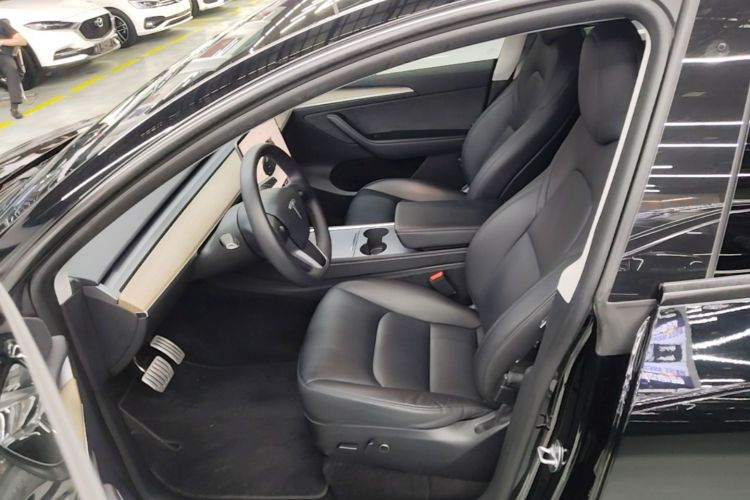 Tesla Model Y 2023 #15 Tesla Model Y 2023 car image #15