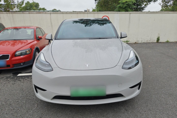 Tesla Model Y 2023 #3 Tesla Model Y 2023 car image #3