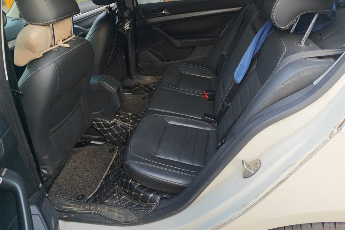 Volkswagen Lavida 2018 car image #21