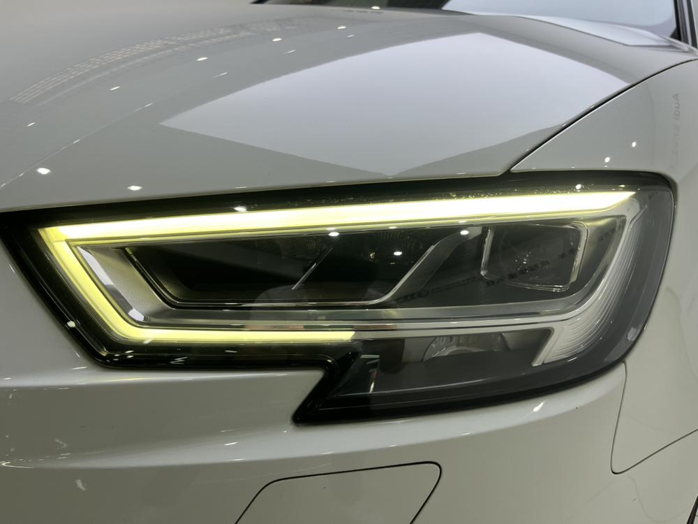 Audi A3 2018 car image #6