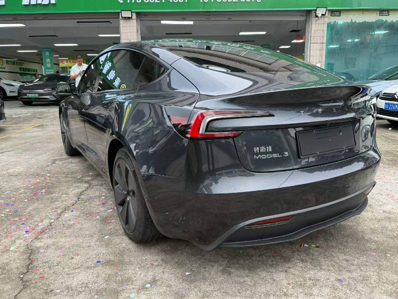 Tesla Model 3 2024 #4 Tesla Model 3 2024 car image #4