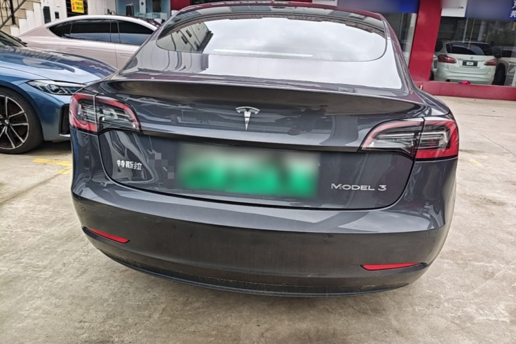 Tesla Model 3 2023 car image #6