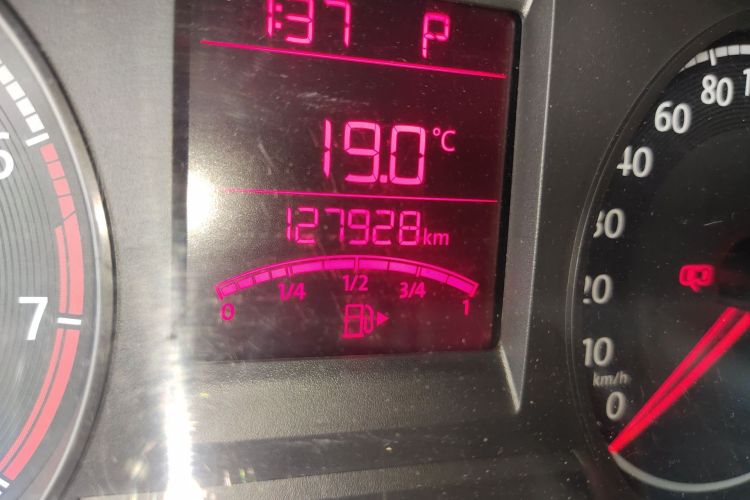 Volkswagen Santana 2018 صورة سيارة #10