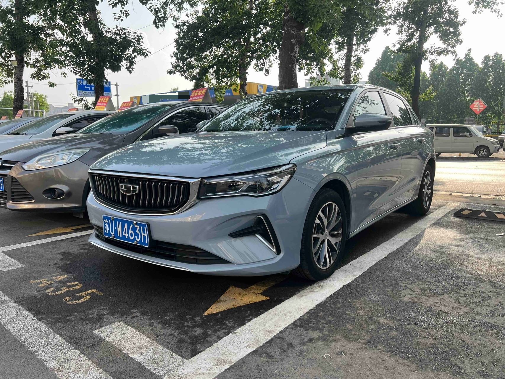 GEELY Emgrand 2023 car image #3