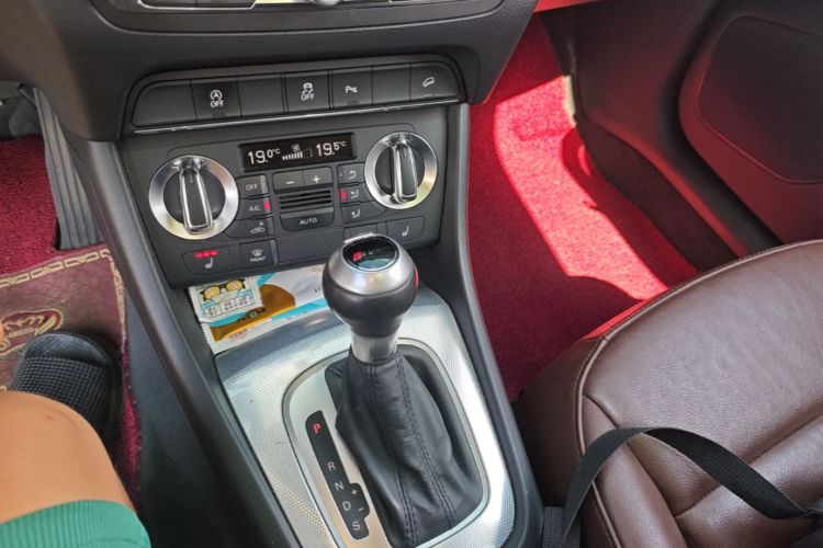 Audi Q3 2016 #14 Audi Q3 2016 car image #14