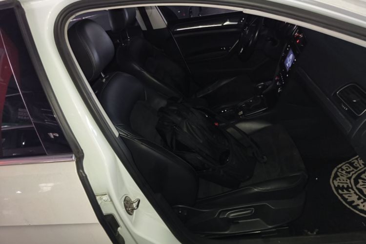Volkswagen Golf 2018 #24 Volkswagen Golf 2018 car image #24