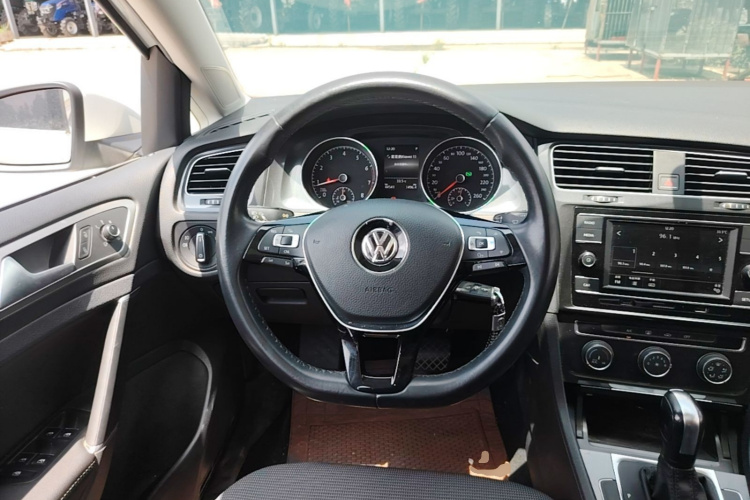 Volkswagen Golf 2018 #11 Volkswagen Golf 2018 car image #11