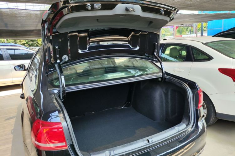Volkswagen Lavida 2017 car image #19