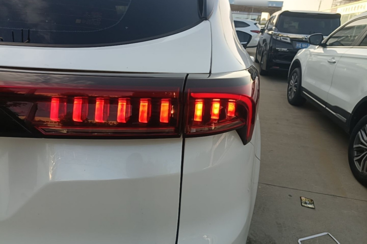 Jetour X70 PLUS 2021 #8 Jetour X70 PLUS 2021 immagine di auto #8
