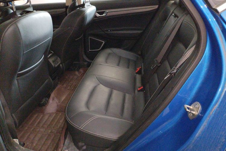 GEELY Emgrand GS 2018 car image #14