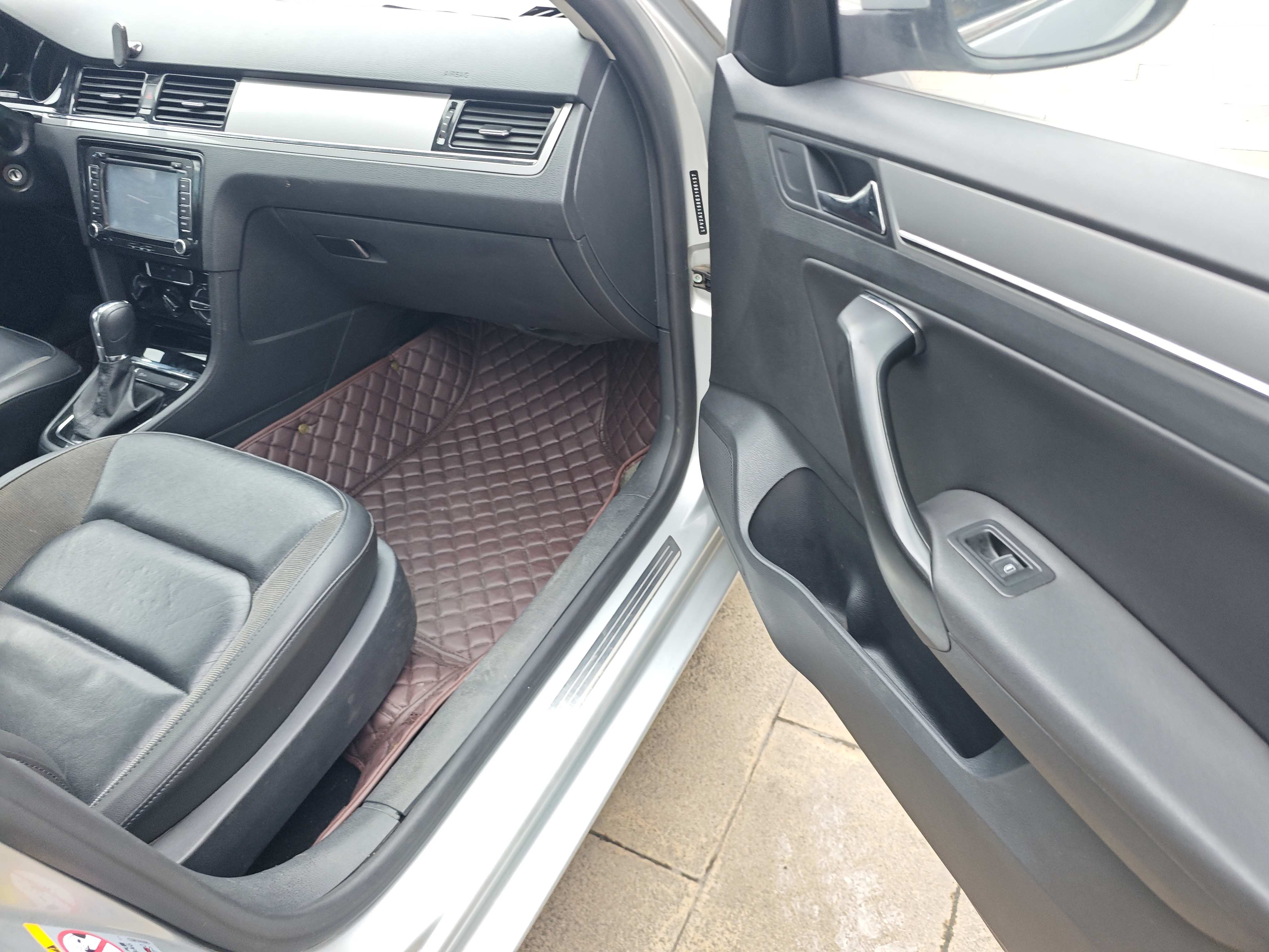 Volkswagen Bora 2014 изображение автомобиля #4