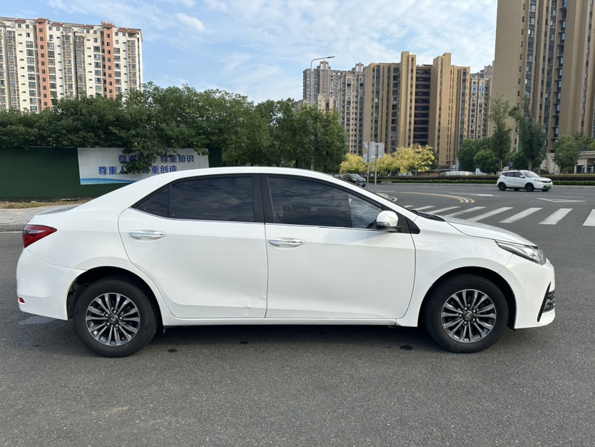 Toyota Corolla 2017 #9 Toyota Corolla 2017 car image #9