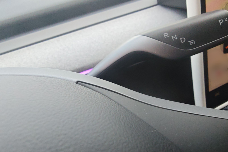 Tesla Model Y 2024 car image #18
