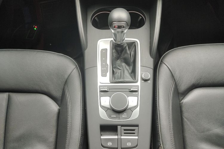 Audi A3 2018 imagen de coche #14