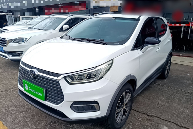 BYD Yuan New Energy 2019 car image #2