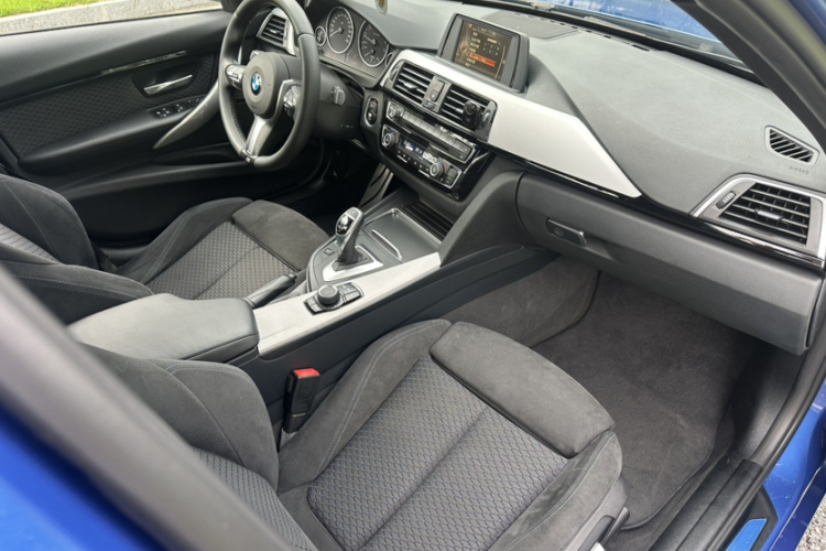BMW 3 Series 2017 #15 BMW 3 Series 2017 car image #15