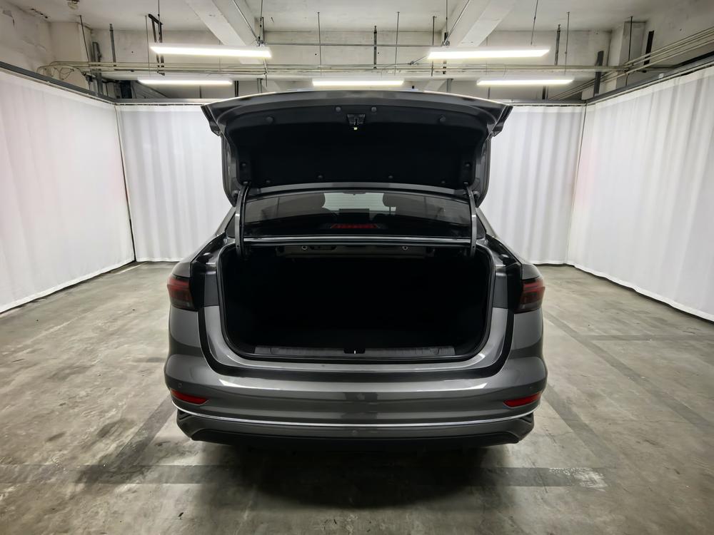 GEELY Emgrand 2023 car image #20