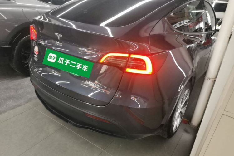 Tesla Model Y 2022 #7 Tesla Model Y 2022 car image #7