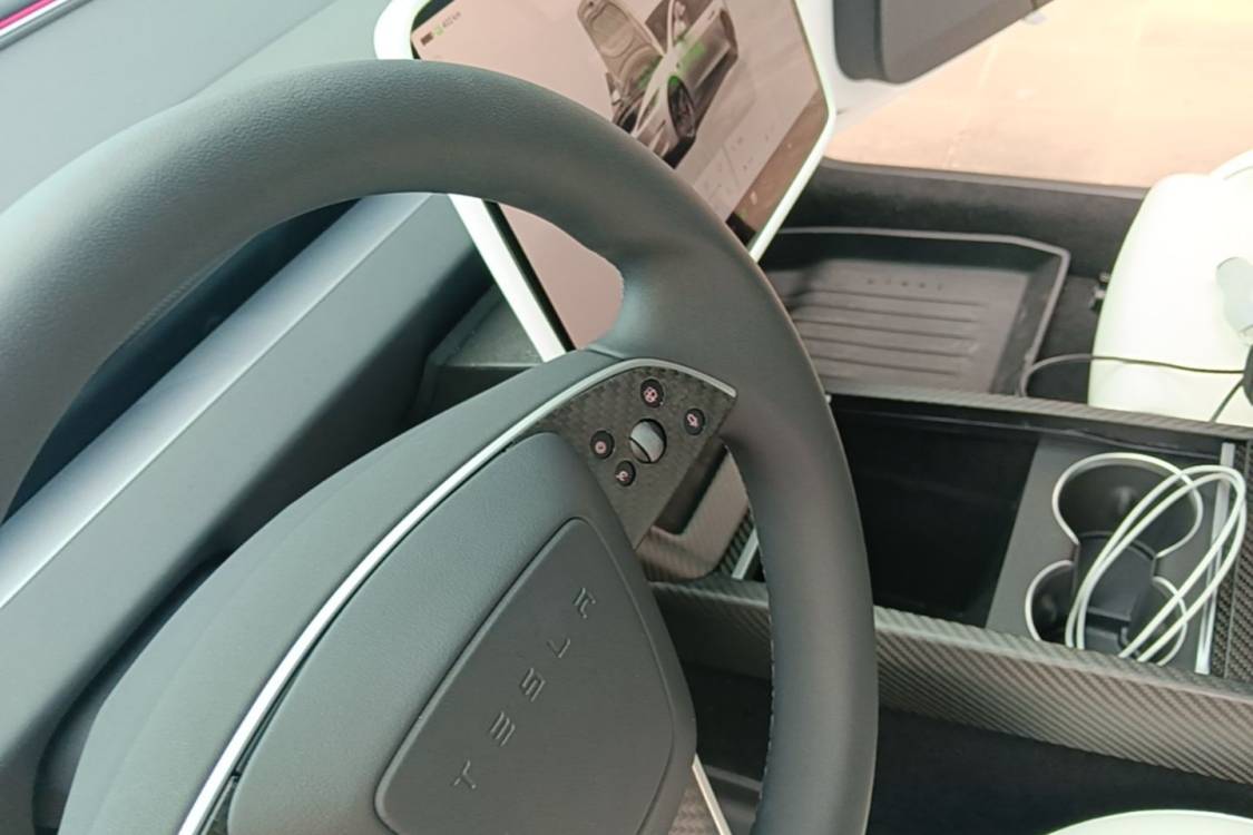 Tesla Model 3 2024 #23 Tesla Model 3 2024 car image #23