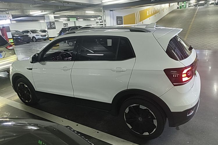 Volkswagen Tacqua 2023 #4 Volkswagen Tacqua 2023 car image #4
