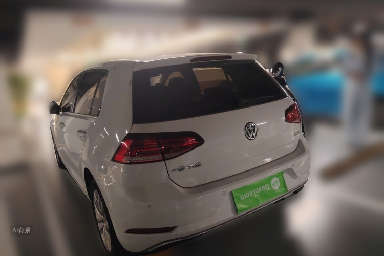 Volkswagen Golf 2018 car image #5