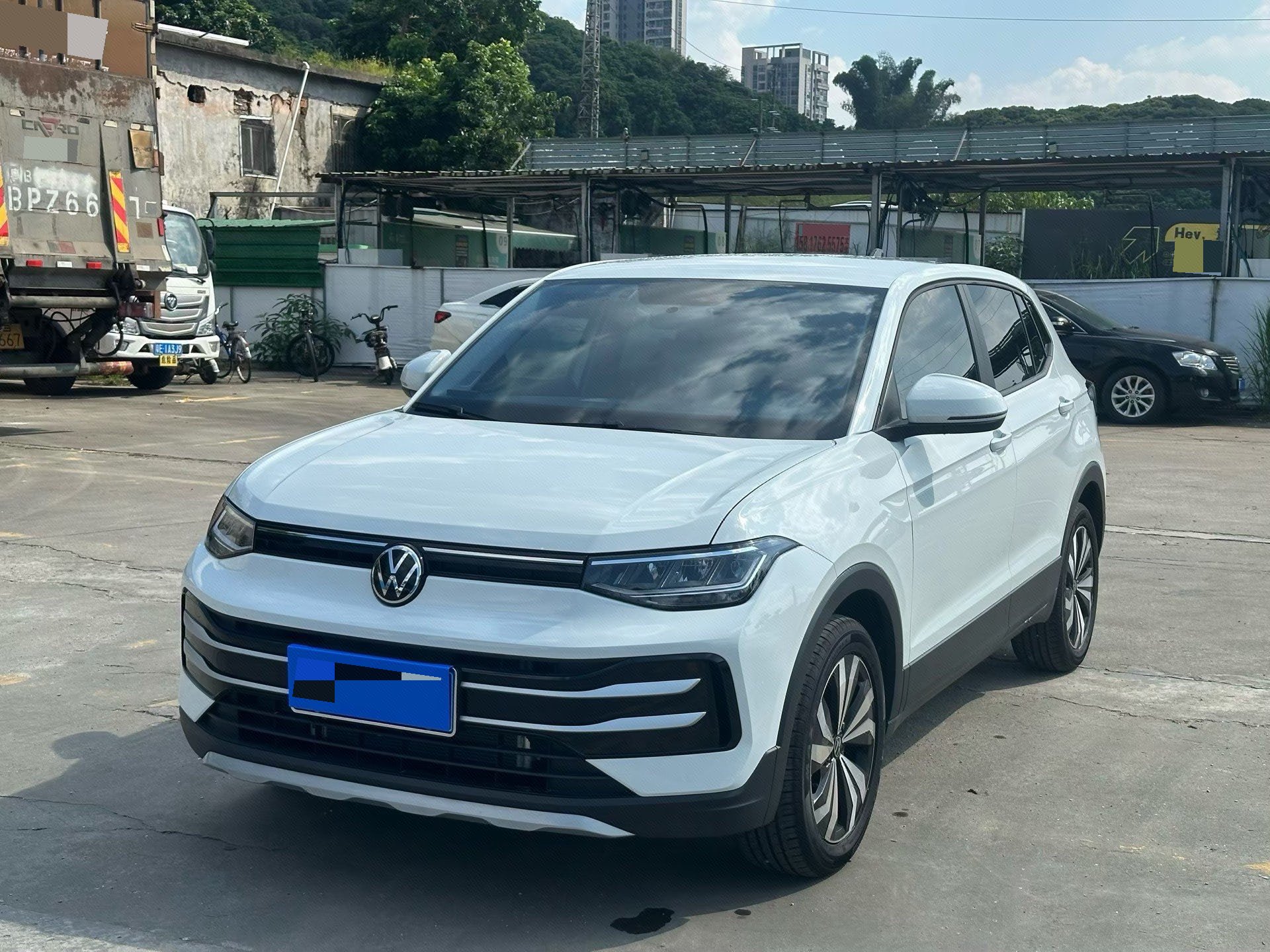 Volkswagen Tharu 2026 car image 
