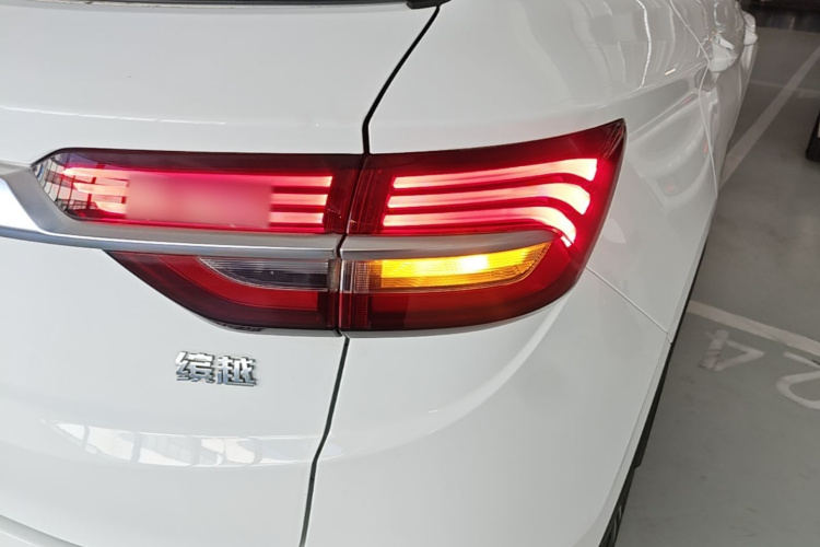 GEELY Coolray 2019 car image #8