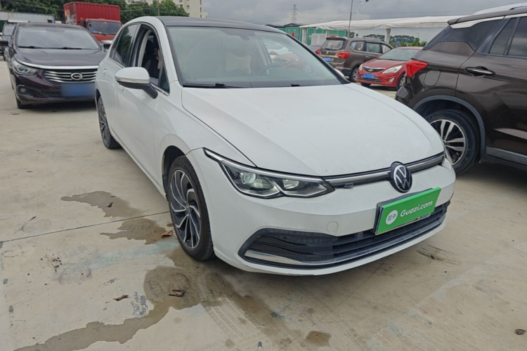 Volkswagen Golf 2021 car image #6