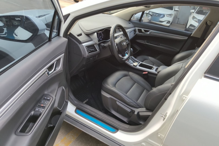 GEELY Emgrand GS 2019 imagen de coche #12