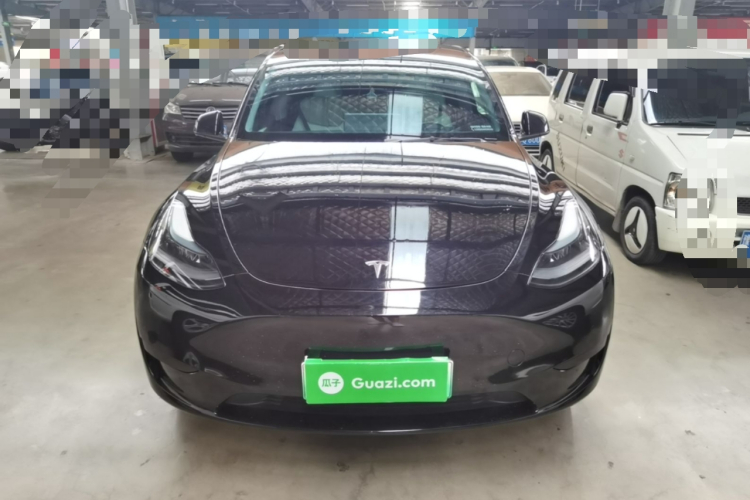 Tesla Model Y 2023 #3 Tesla Model Y 2023 car image #3