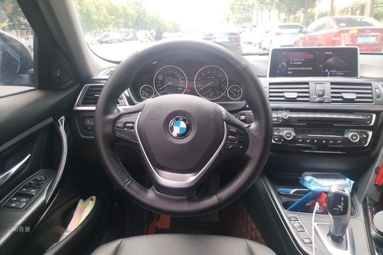 BMW 3 Series 2017 #12 BMW 3 Series 2017 car image #12