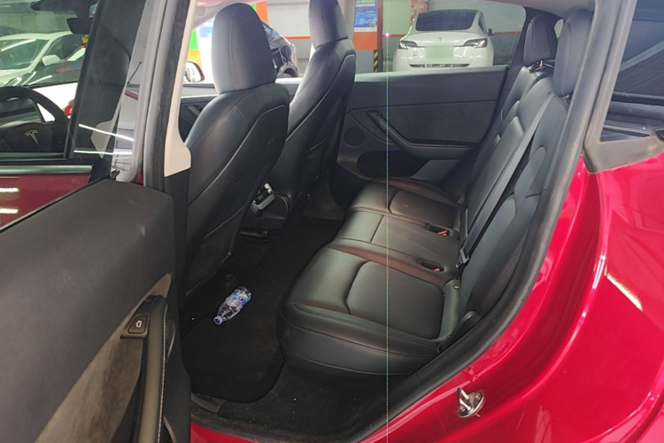 Tesla Model Y 2023 #17 Tesla Model Y 2023 car image #17