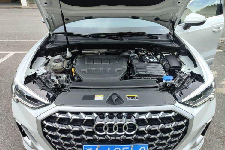 Audi Q3 2024 #20 Audi Q3 2024 car image #20