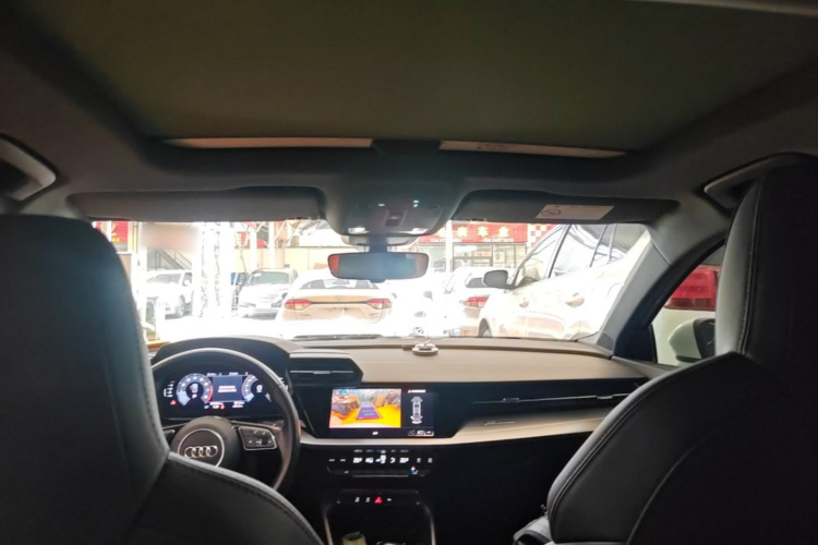 Audi A3 2023 immagine di auto #18