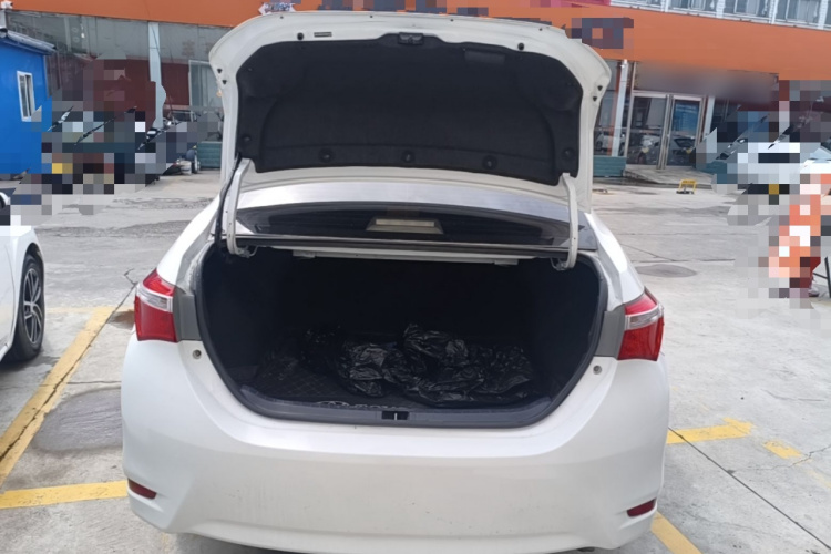 Toyota Corolla 2017 car image #19