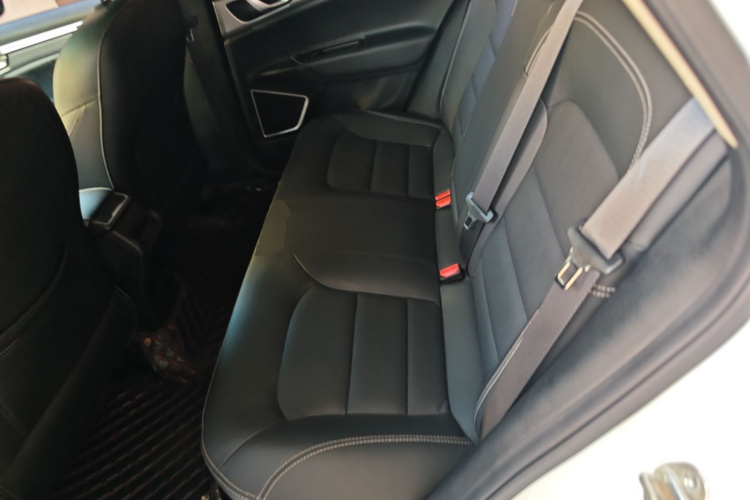 GEELY Emgrand GL 2020 #17 GEELY Emgrand GL 2020 imagen de coche #17