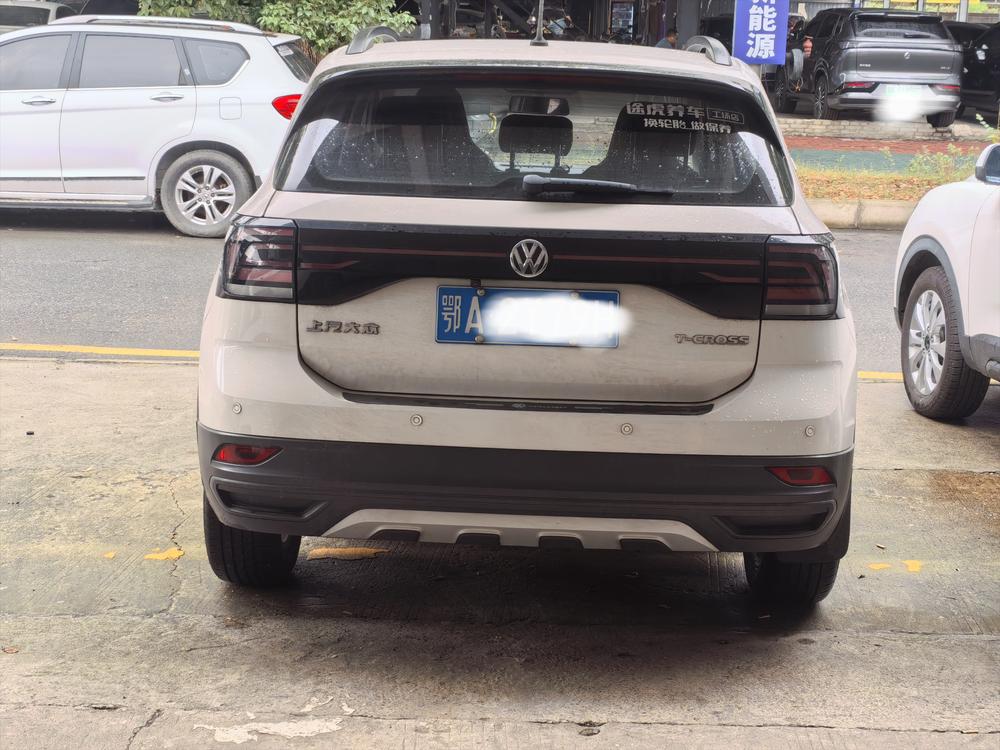 Volkswagen T-Cross 2020 #5 Volkswagen T-Cross 2020 car image #5