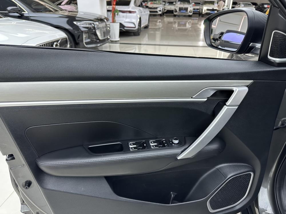 GEELY Coolray 2025 #8 GEELY Coolray 2025 car image #8