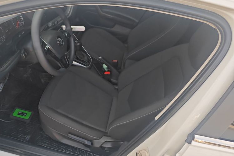 Volkswagen Polo 2021 car image #15