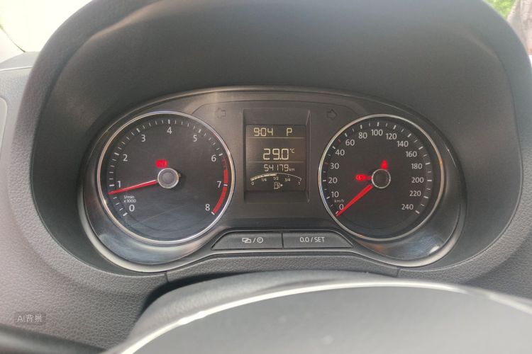 Volkswagen Polo 2017 car image #13
