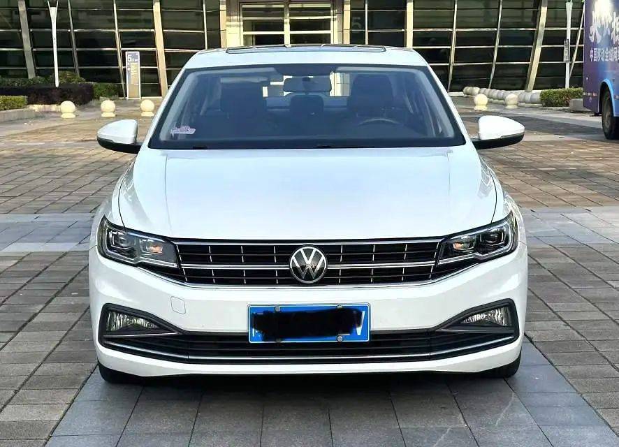 Volkswagen Bora 2022 car image #5