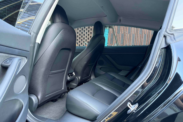 Tesla Model 3 2023 #14 Tesla Model 3 2023 car image #14