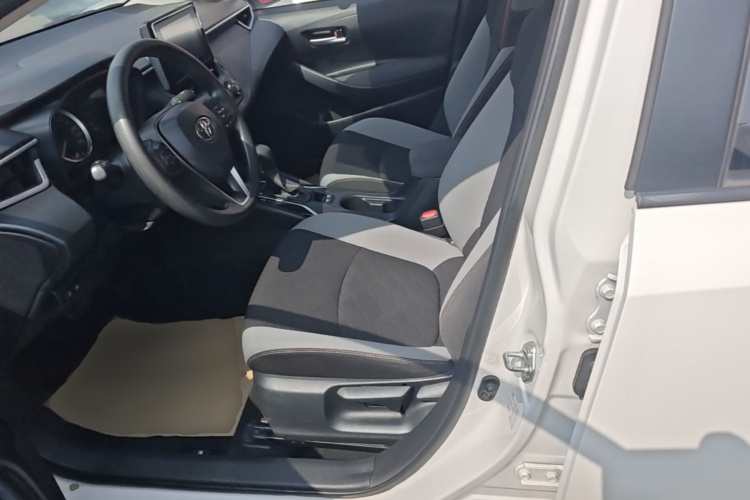 Toyota Corolla 2023 car image #19