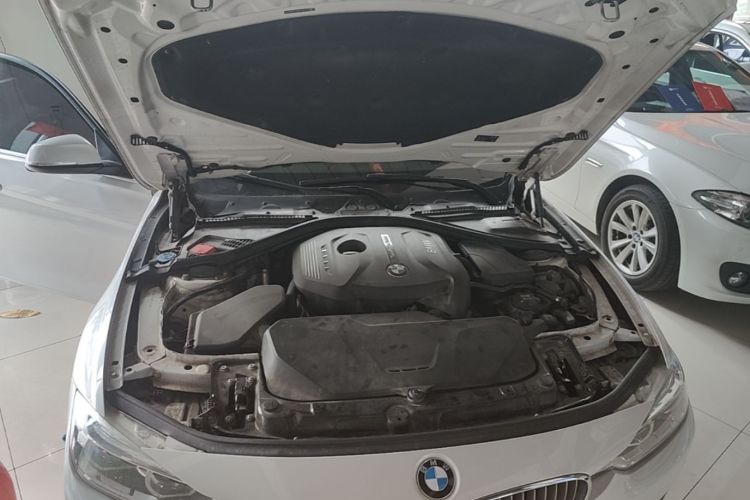 BMW 3 Series 2019 #20 BMW 3 Series 2019 car image #20