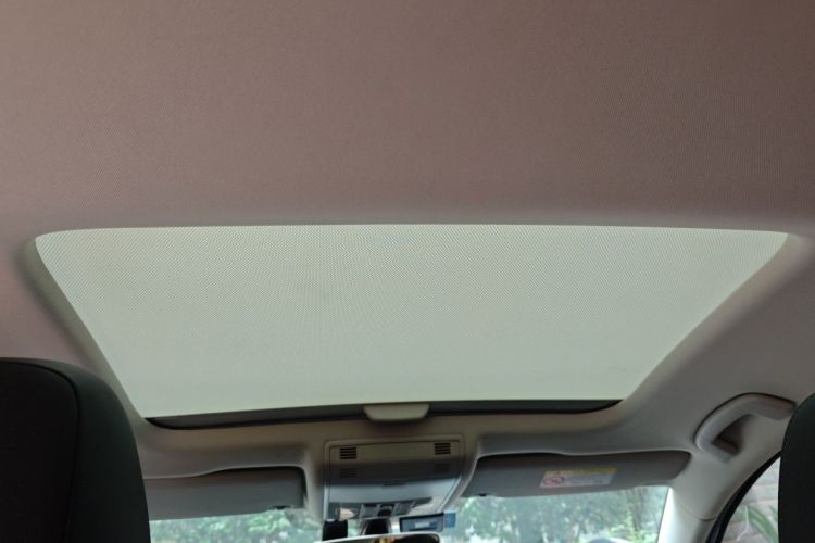 Volkswagen Golf 2020 car image #16