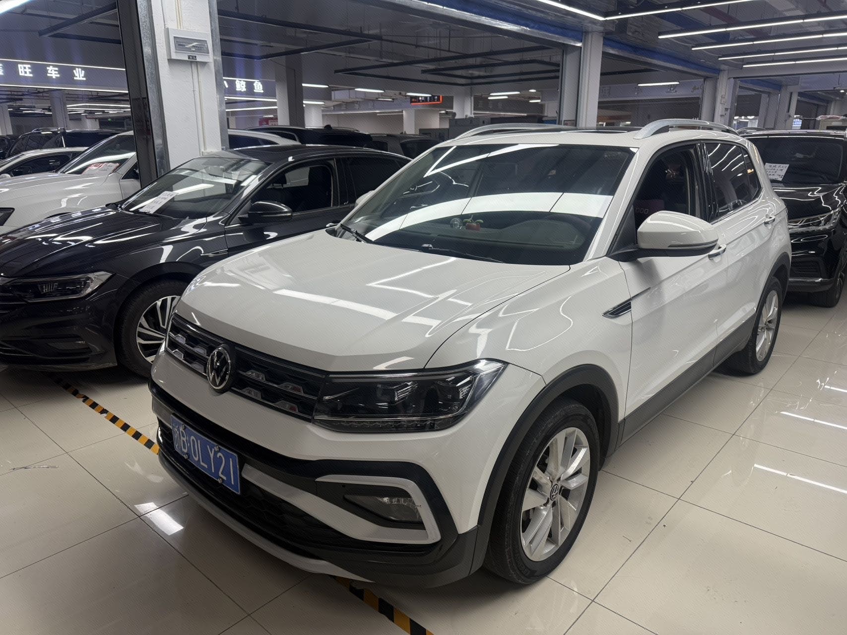 Volkswagen T-Cross 2021 Volkswagen T-Cross 2021 car image