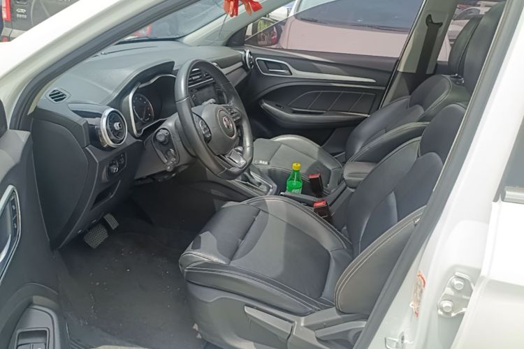 MG ZS 2017 car image #15